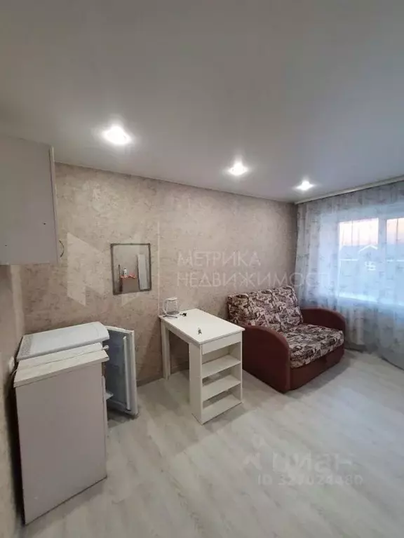 Студия Тюменская область, Тюмень ул. Красина, 5 (12.4 м) - Фото 1