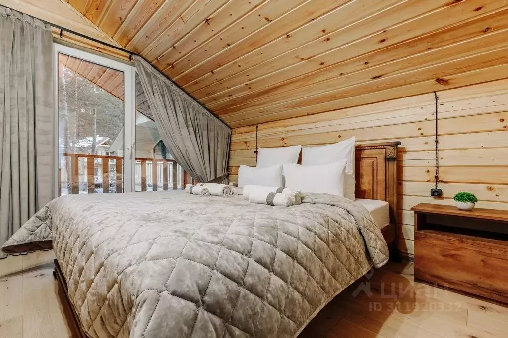 Дом в Кабардино-Балкария, Эльбрусский район, с. Терскол ул. Лесная, 25 ... - Фото 1