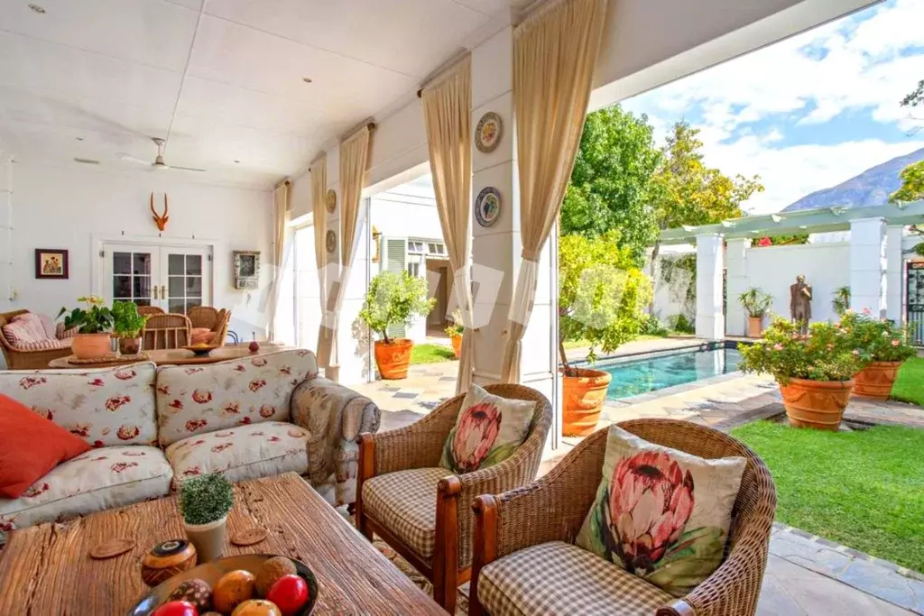 Дом в Краснодарский край, Сочи Дружба-2 СТ, 8 (175 м) - Фото 1