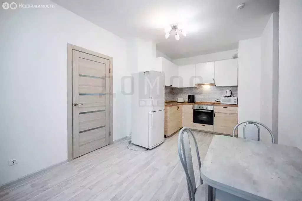 1-комнатная квартира: Екатеринбург, улица Раевского, 18А (40 м) - Фото 1