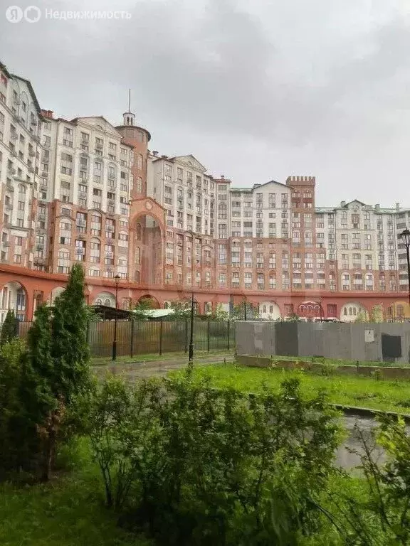 3-комнатная квартира: посёлок Развилка, Римский проезд, 1 (63 м) - Фото 1