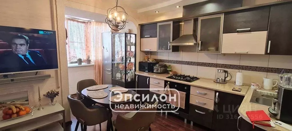 1-к кв. Курская область, Курск просп. Хрущева, 12 (47.8 м) - Фото 0
