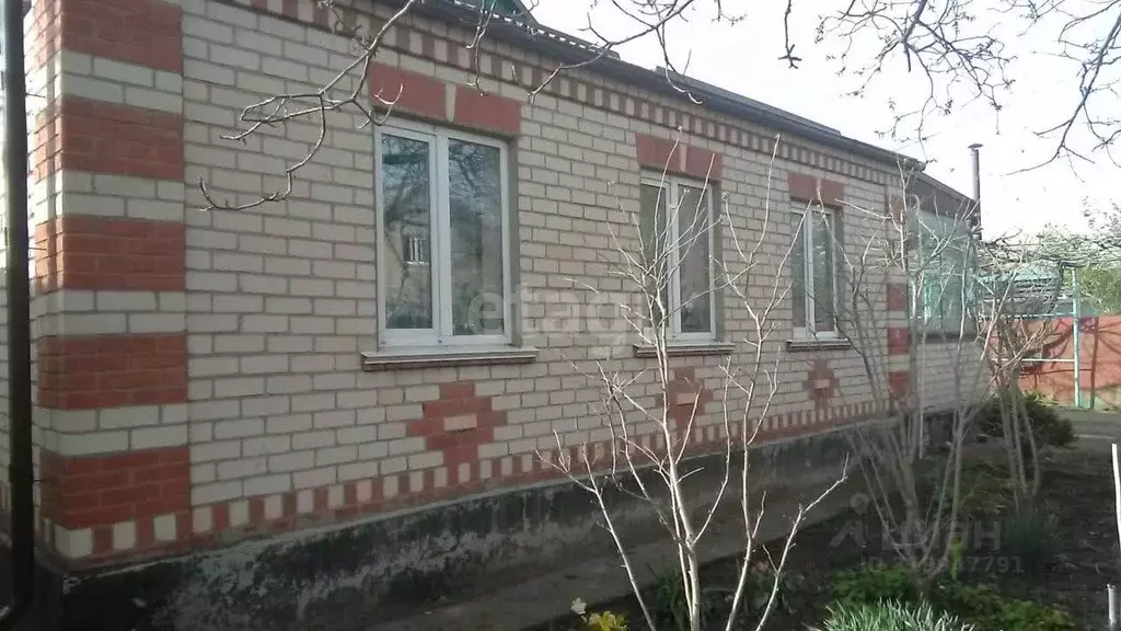 Дом в Ставропольский край, Михайловск Шпаковский район, ул. Буденного, ... - Фото 0