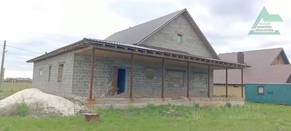 Дом в Оренбургская область, Оренбургский район, Ивановский сельсовет, ... - Фото 1