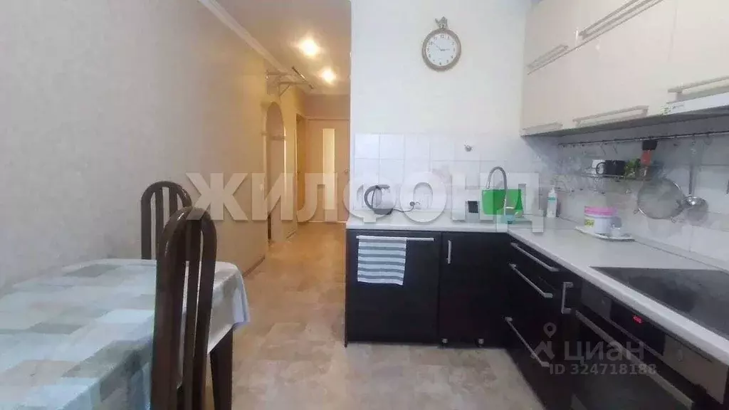 3-к кв. Хакасия, Абакан ул. Торосова, 2/2 (65.0 м) - Фото 2