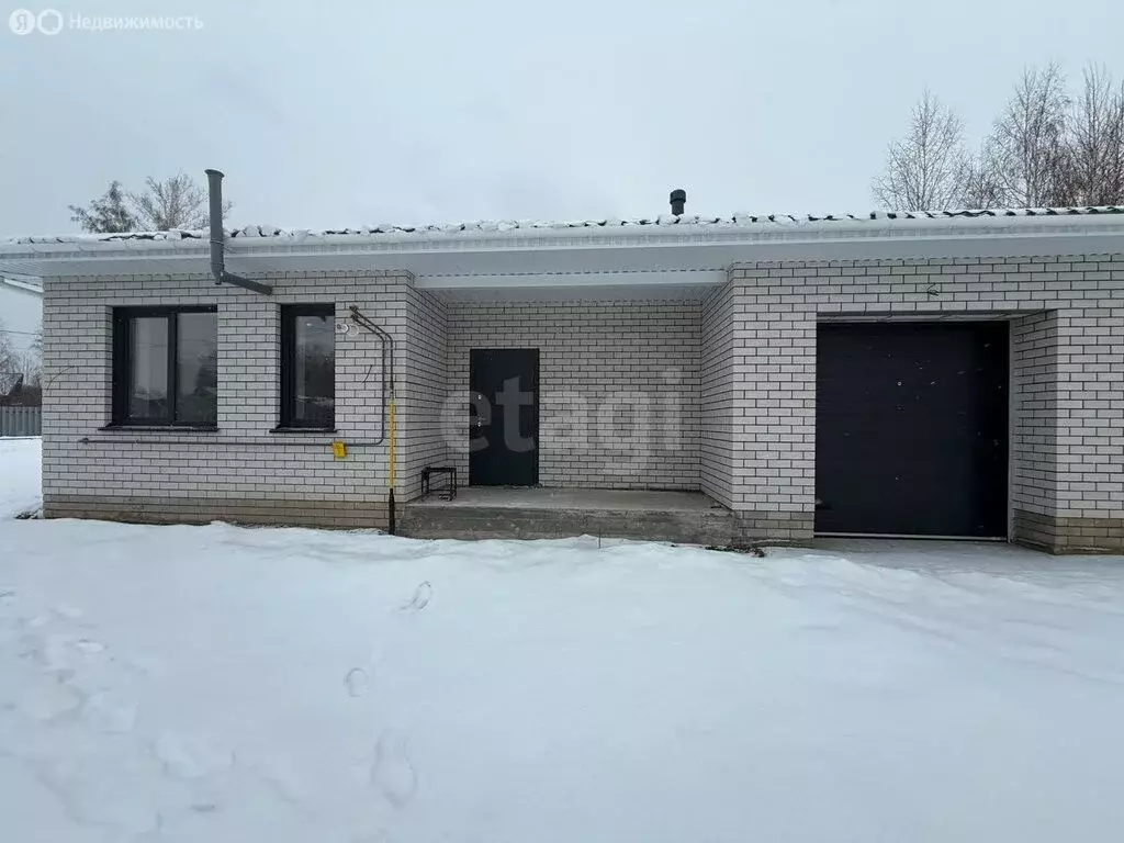 Дом в село Санниково, Гвардейская улица (125 м) - Фото 1