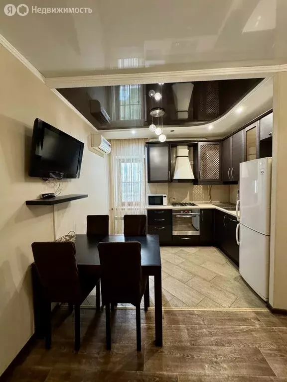 1-комнатная квартира: Астрахань, Боевая улица, 126к2 (47.1 м) - Фото 1