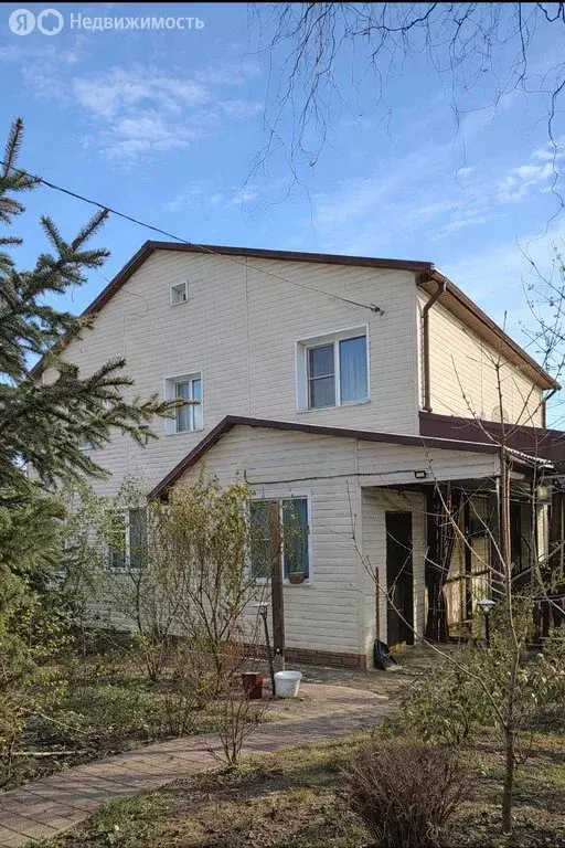 Дом в Волгоград, посёлок городского типа Верхнезареченский, улица ... - Фото 1