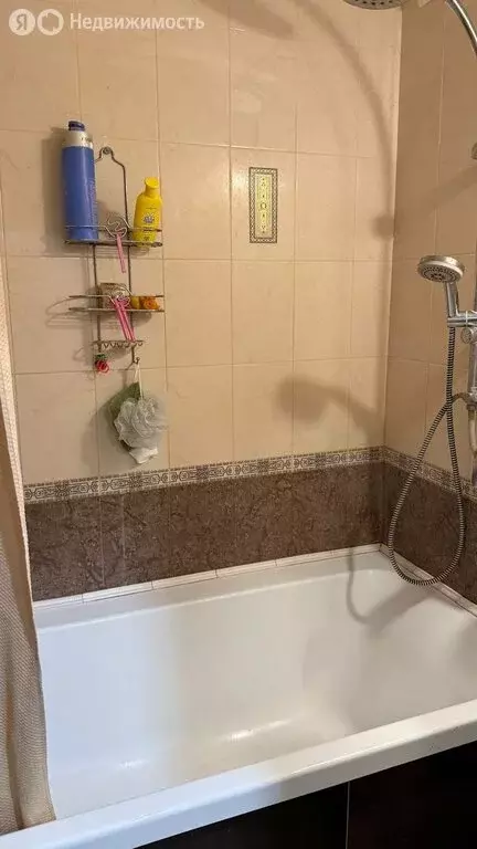 2-комнатная квартира: Волгоград, улица Хользунова, 36/1 (75 м) - Фото 1