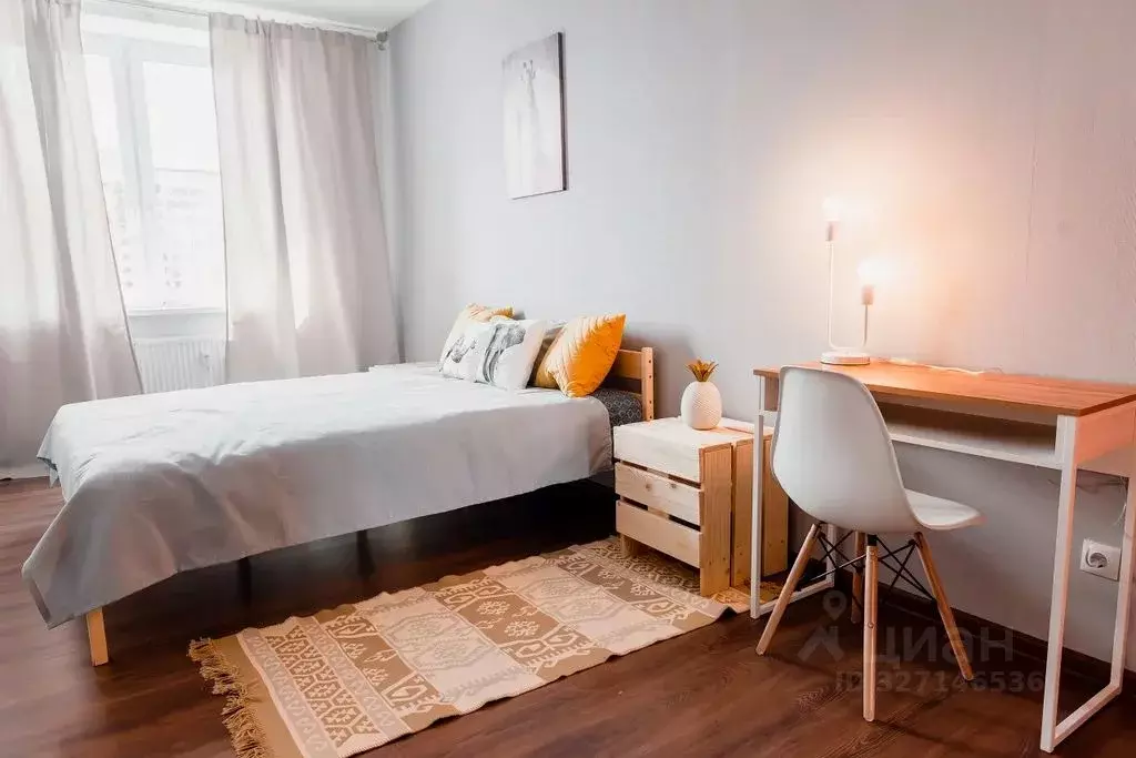 3-к кв. Тюменская область, Тюмень ул. Тимофея Чаркова, 79 (76.0 м) - Фото 1