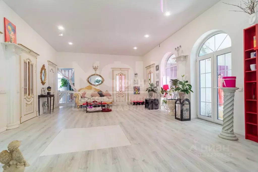 Дом в Карелия, Петрозаводск проезд Беляевский, 7 (165 м) - Фото 1