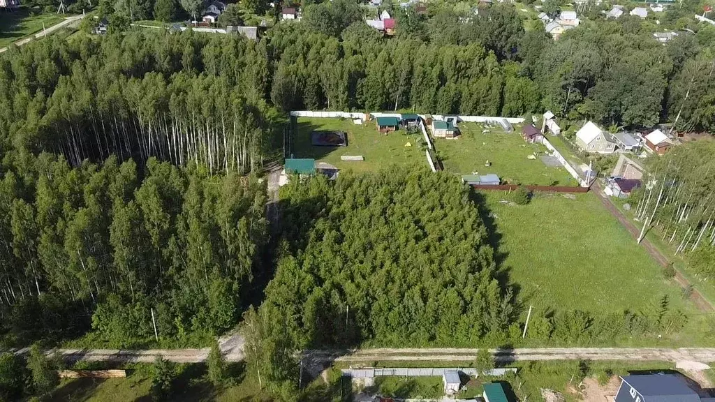 Участок в Калужская область, Тарусский муниципальный округ, д. ... - Фото 1