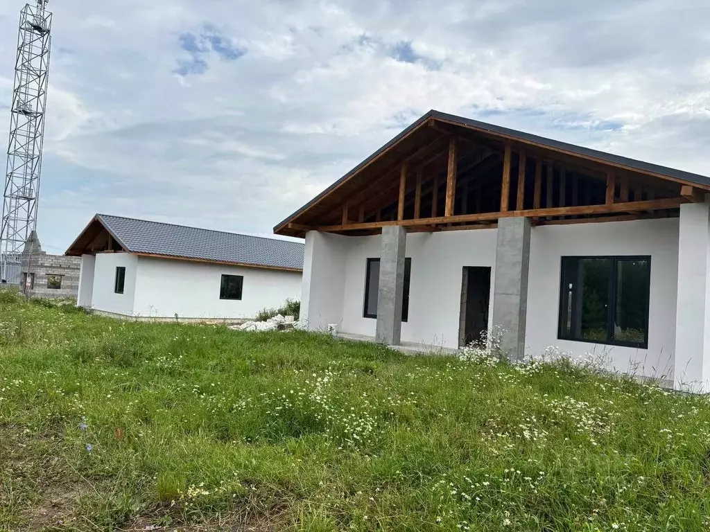 Дом в Свердловская область, Полевской муниципальный округ, с. ... - Фото 1