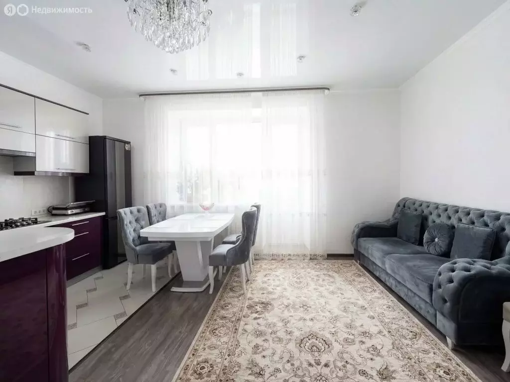 3-комнатная квартира: Бронницы, Комсомольский переулок, 63 (100.6 м) - Фото 1