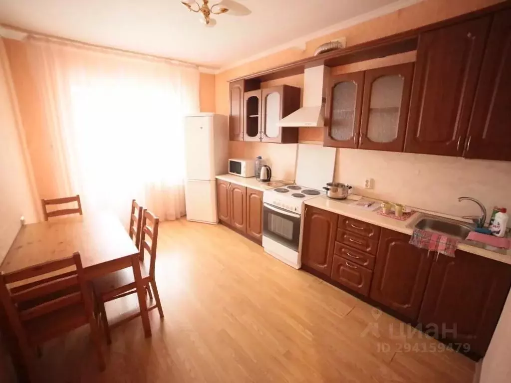 1-к кв. Башкортостан, Уфа Революционная ул., 92/4 (35.0 м) - Фото 0