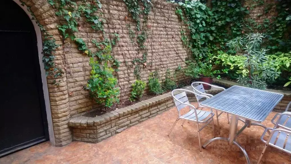 Дом в Крым, Алушта муниципальный округ, пос. Утес ул. Гагариной, ... - Фото 1