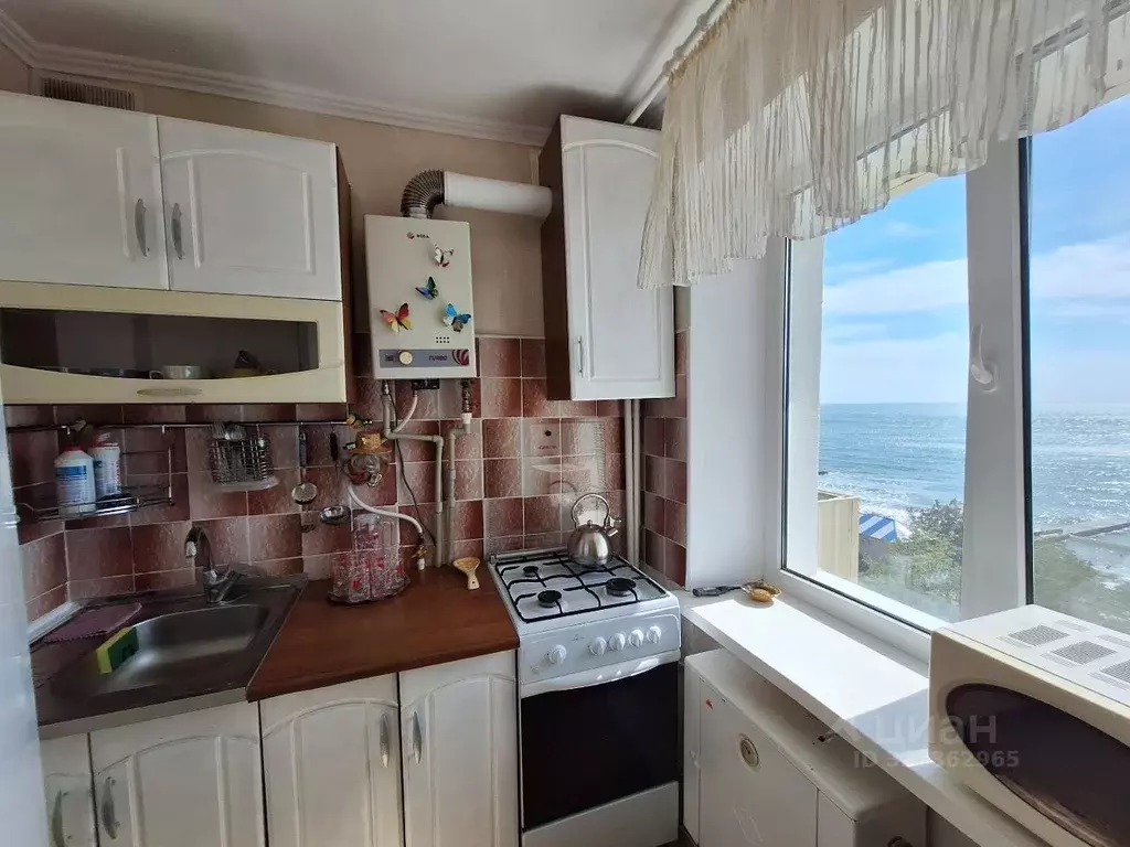 2-к кв. Крым, Феодосия муниципальный округ, Приморский пгт ул. ... - Фото 1