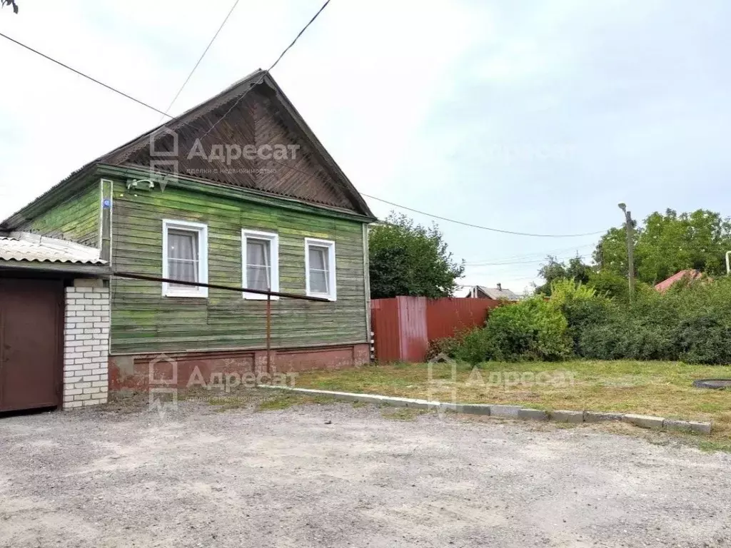 Дом в Волгоградская область, Волгоград Уржумская ул. (111 м) - Фото 1