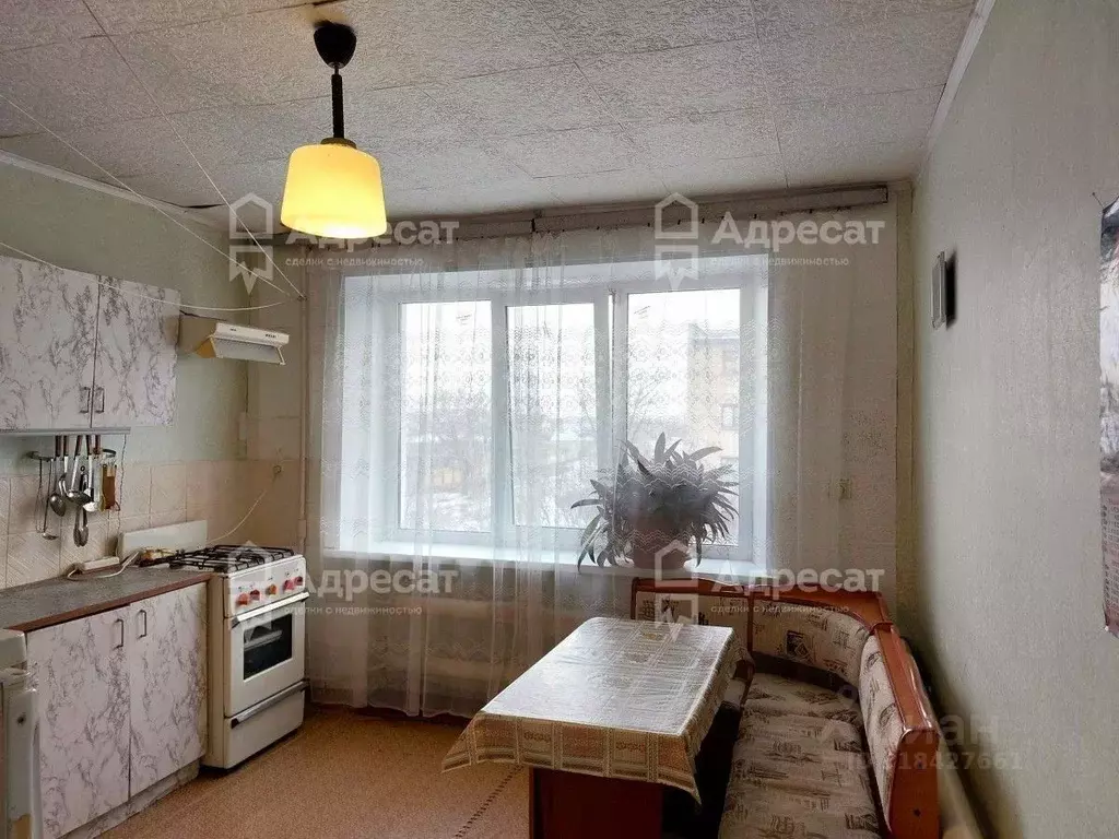 2-к кв. Волгоградская область, Дубовка Магистральная ул., 12 (56.7 м) - Фото 0