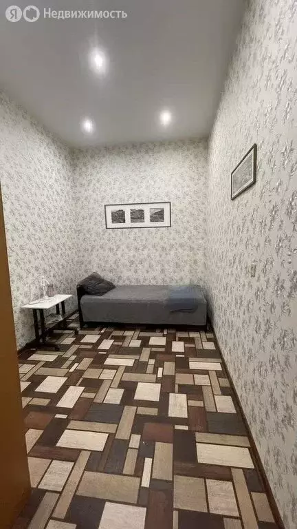 3-комнатная квартира: Нижний Новгород, улица Чкалова, 7 (52.9 м) - Фото 1