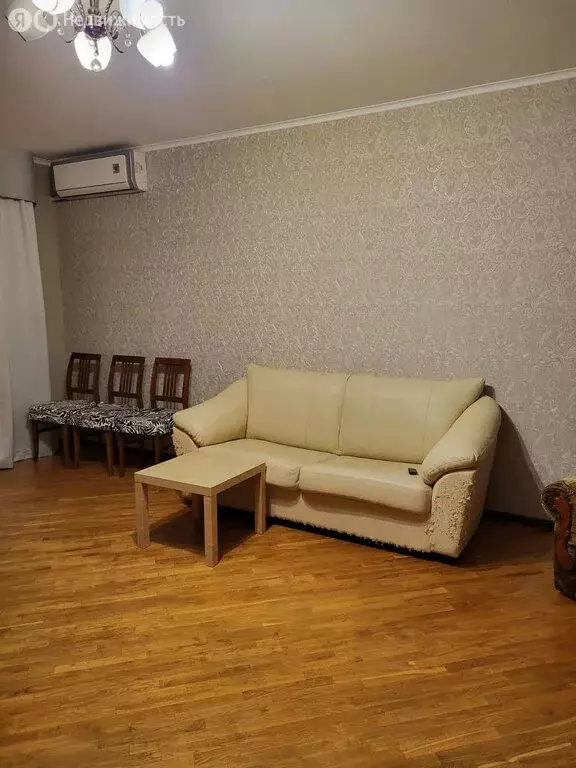 3-комнатная квартира: Октябрьский, улица Гоголя, 7 (87.6 м) - Фото 0