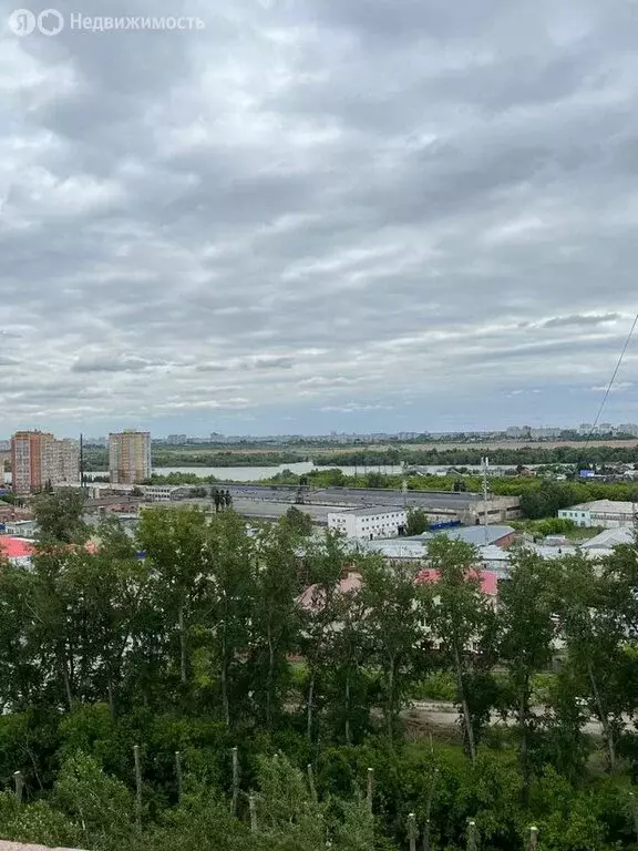 4-комнатная квартира: Омск, проспект Мира, 100 (77.6 м) - Фото 0