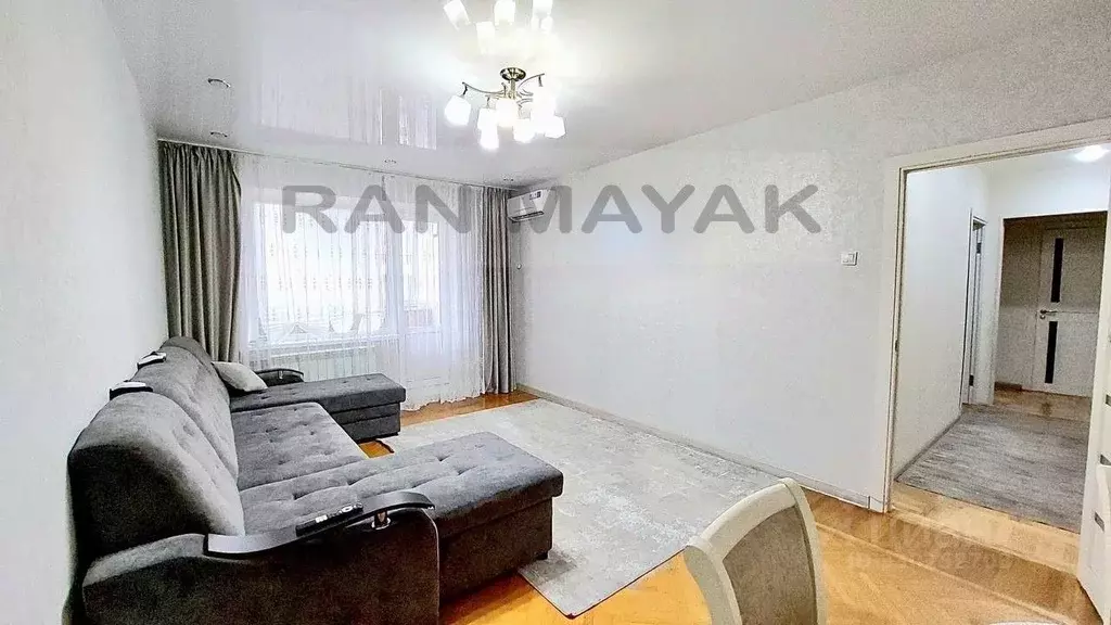 2-к кв. Адыгея, Майкоп ул. 12 Марта, 144К2 (53.0 м) - Фото 1