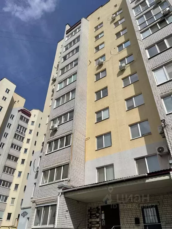 2-к кв. Саратовская область, Энгельс Полтавская ул., 11/4 (70.0 м) - Фото 0