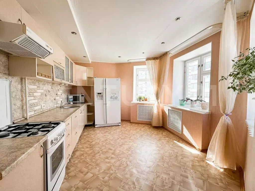 3-к кв. Чувашия, Новочебоксарск ул. Винокурова, 8 (130.6 м) - Фото 0