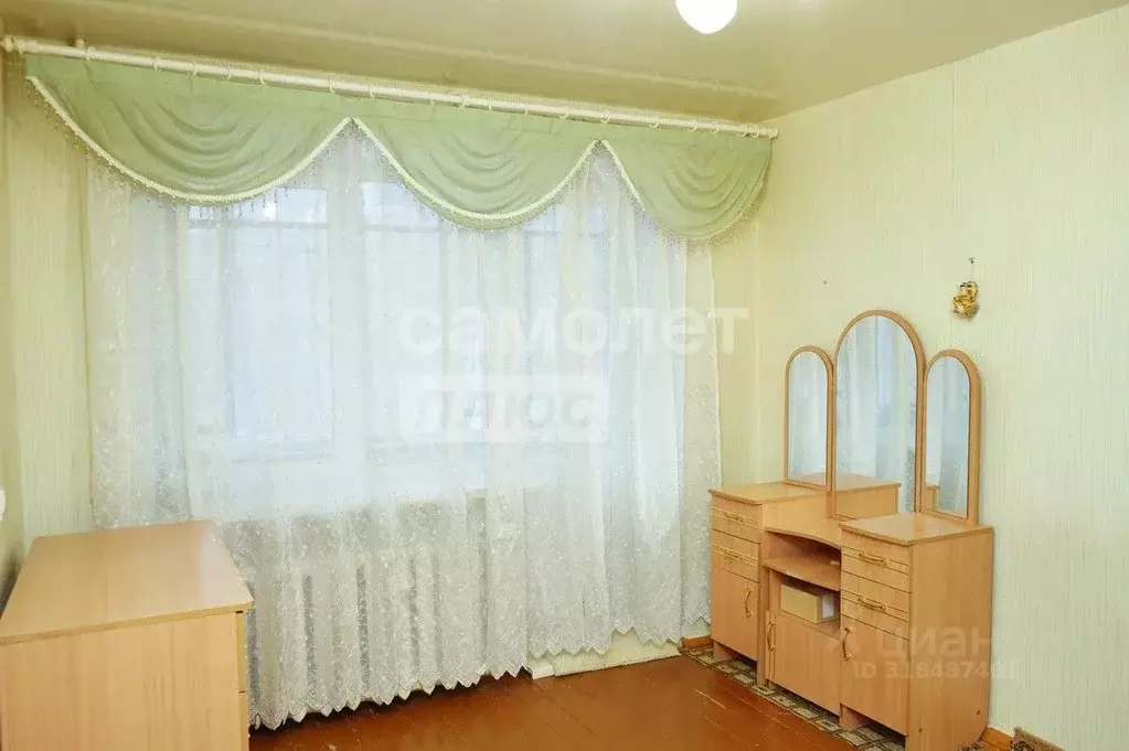 2-к кв. Челябинская область, Верхний Уфалей ул. Карла Маркса, 137 ... - Фото 0
