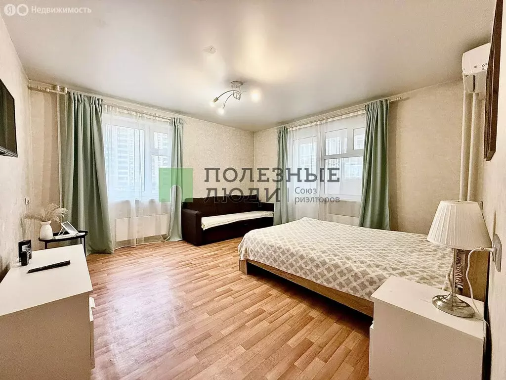 1-комнатная квартира: Красноярск, улица Петра Подзолкова, 3В (48 м) - Фото 1