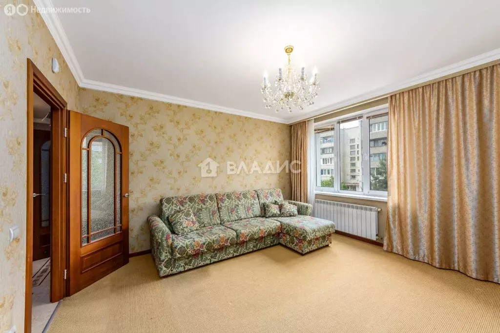 2-комнатная квартира: Калининград, Чувашская улица, 13 (70.4 м) - Фото 1