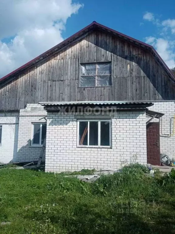 Дом в Брянская область, Почеп 2-й Комсомольский пер. (90 м) - Фото 0