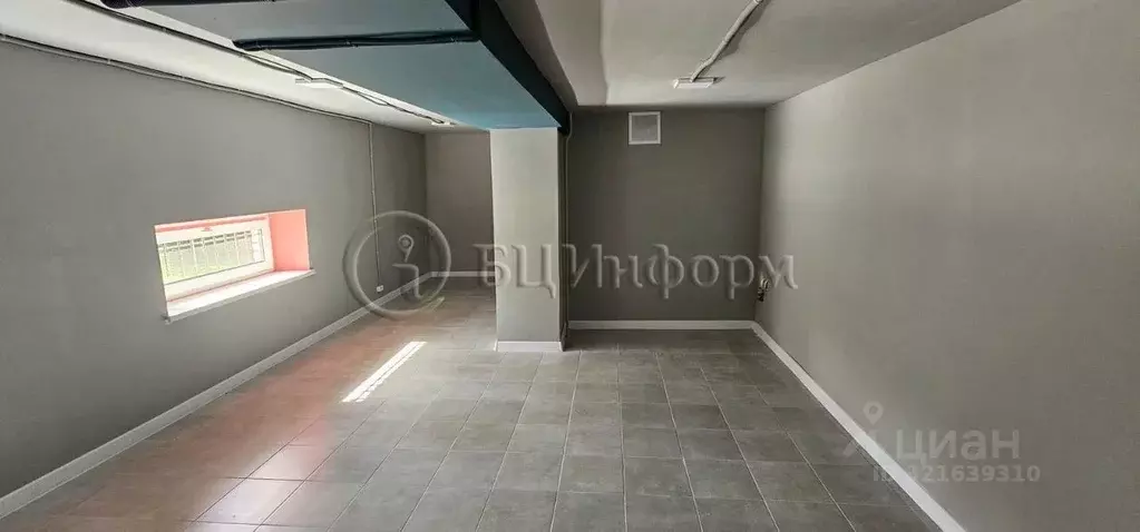 Помещение свободного назначения в Санкт-Петербург Народная ул., 87 (31 ... - Фото 1