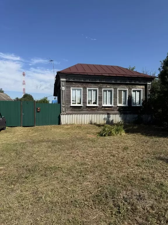 Дом в Саратовская область, Базарно-Карабулакский район, Свободинское ... - Фото 0