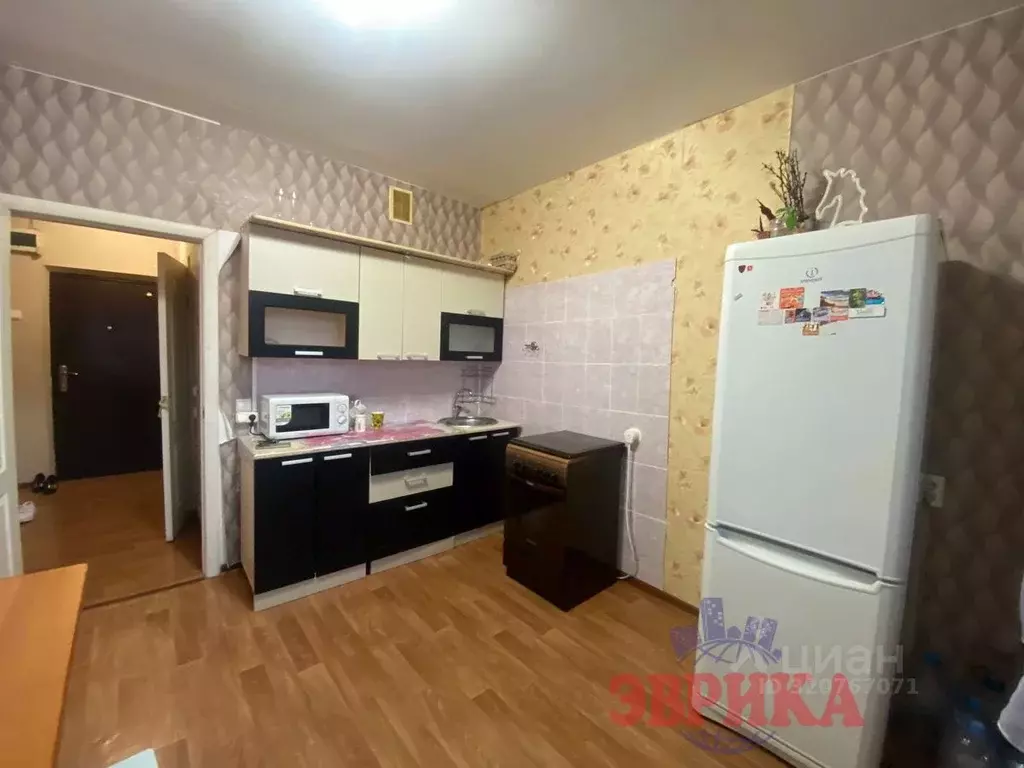 1-к кв. Краснодарский край, Крымск Надежда мкр, ул. Надежды (37.0 м) - Фото 1