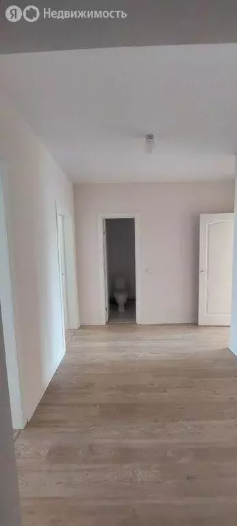 3-комнатная квартира: Краснодар, улица Лётчика Позднякова, 2к15 (61.2 ... - Фото 1