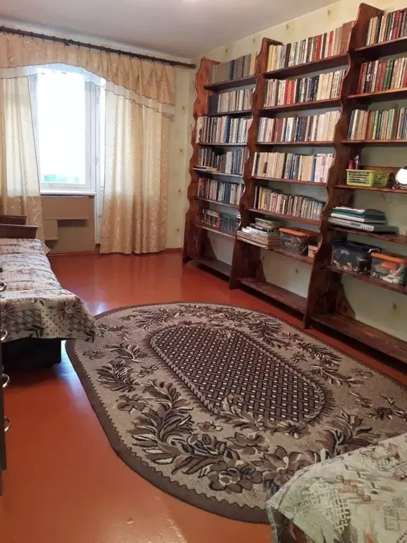 3-к кв. Ленинградская область, Лужский район, пос. Оредеж ул. Карла ... - Фото 1