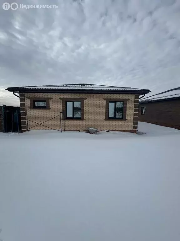 Дом в Курск, улица Михаила Ренца (100 м) - Фото 2