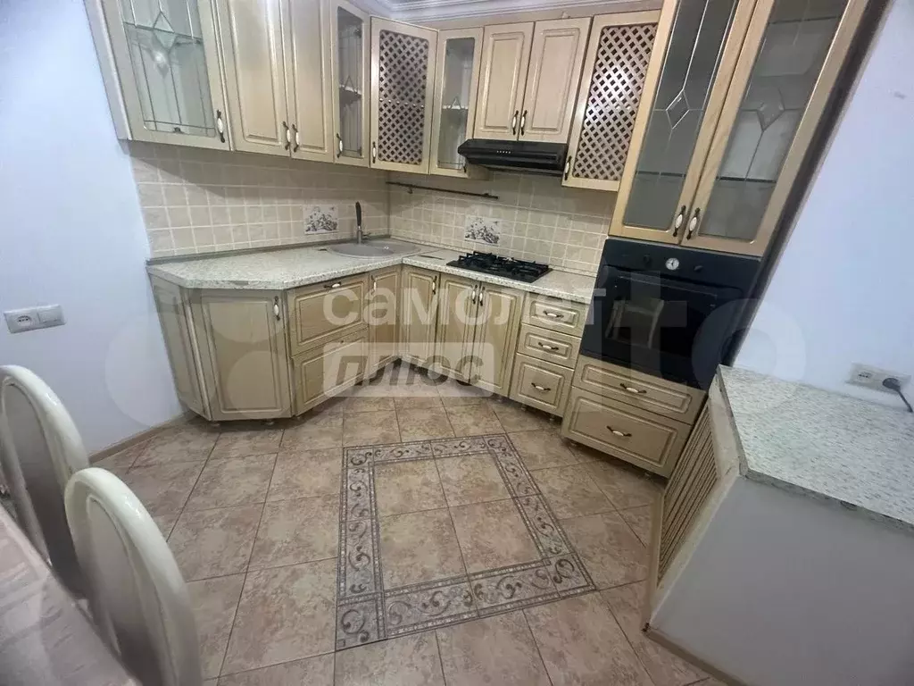 2-к. квартира, 56 м, 2/5 эт. - Фото 1