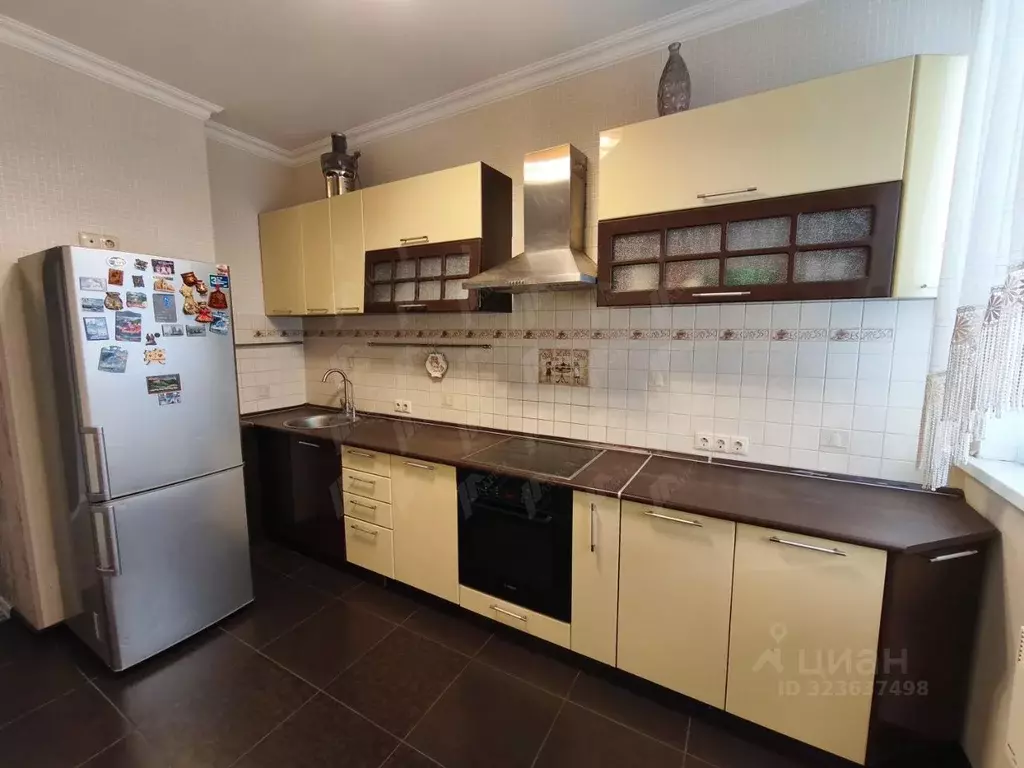 2-к кв. Астраханская область, Астрахань Студенческая ул., 7 (60.7 м) - Фото 1