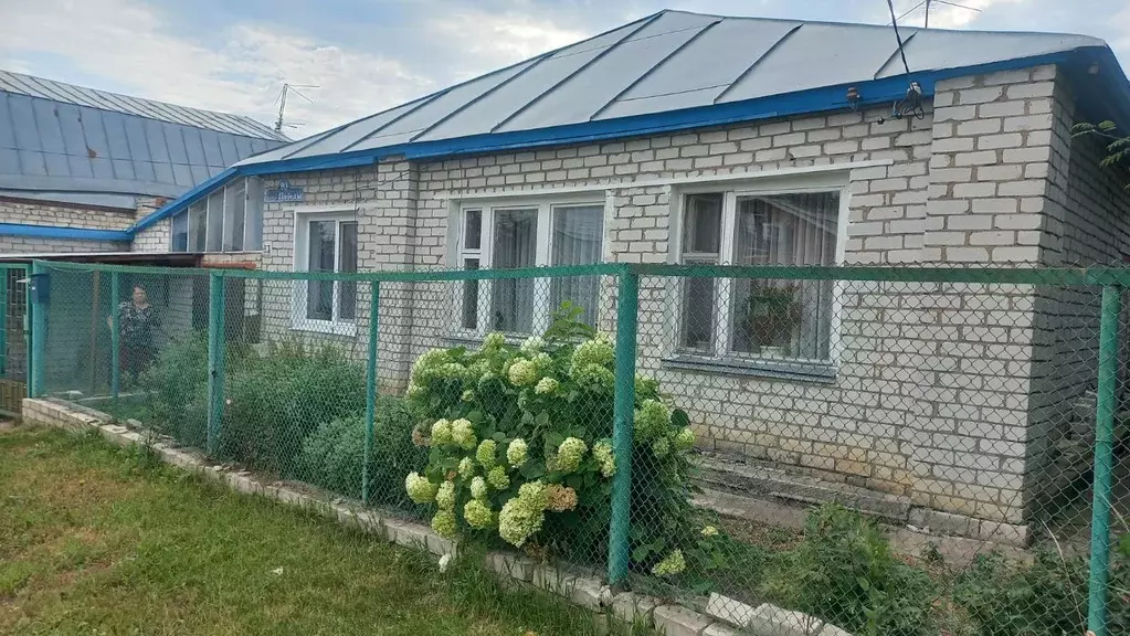 Дом в Ульяновская область, Ульяновск ул. Победы, 93 (100 м) - Фото 0