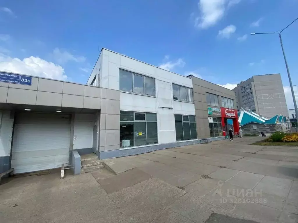 Помещение свободного назначения в Татарстан, Набережные Челны ул. ... - Фото 1