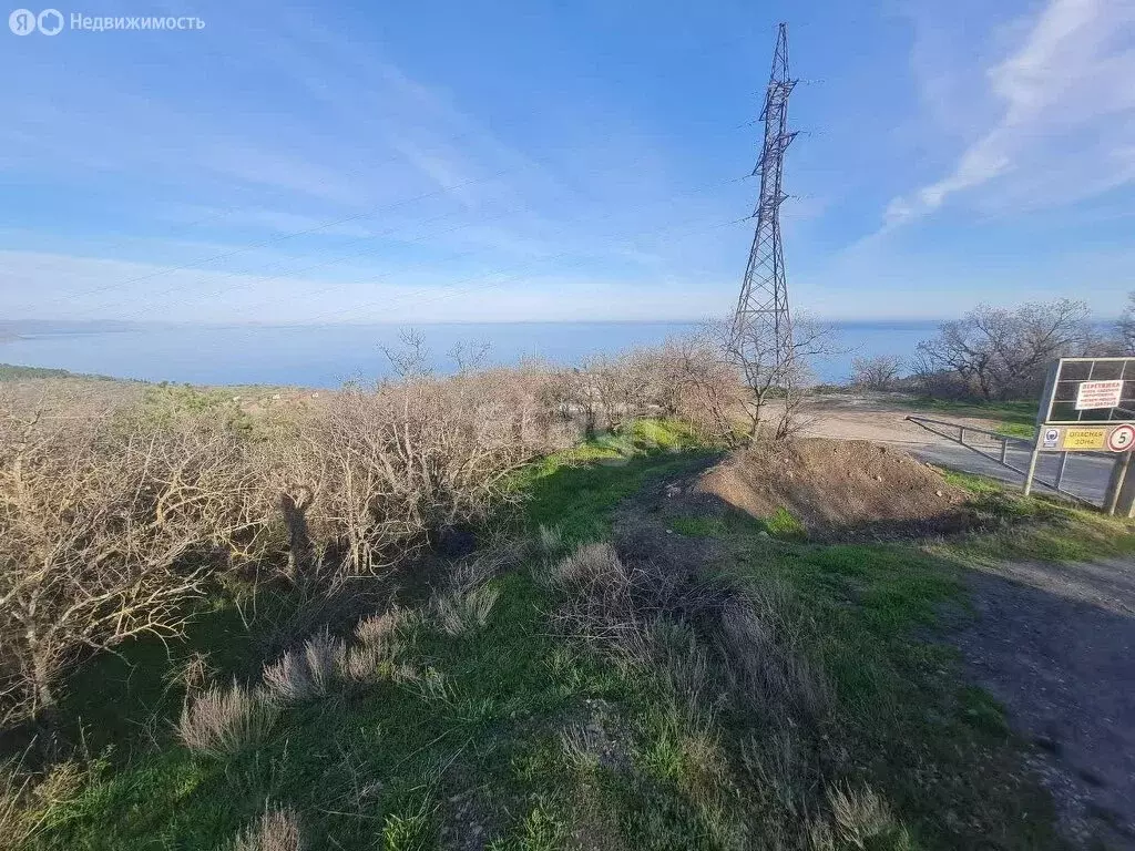 Участок в Республика Крым, городской округ Алушта, посёлок Семидворье ... - Фото 1