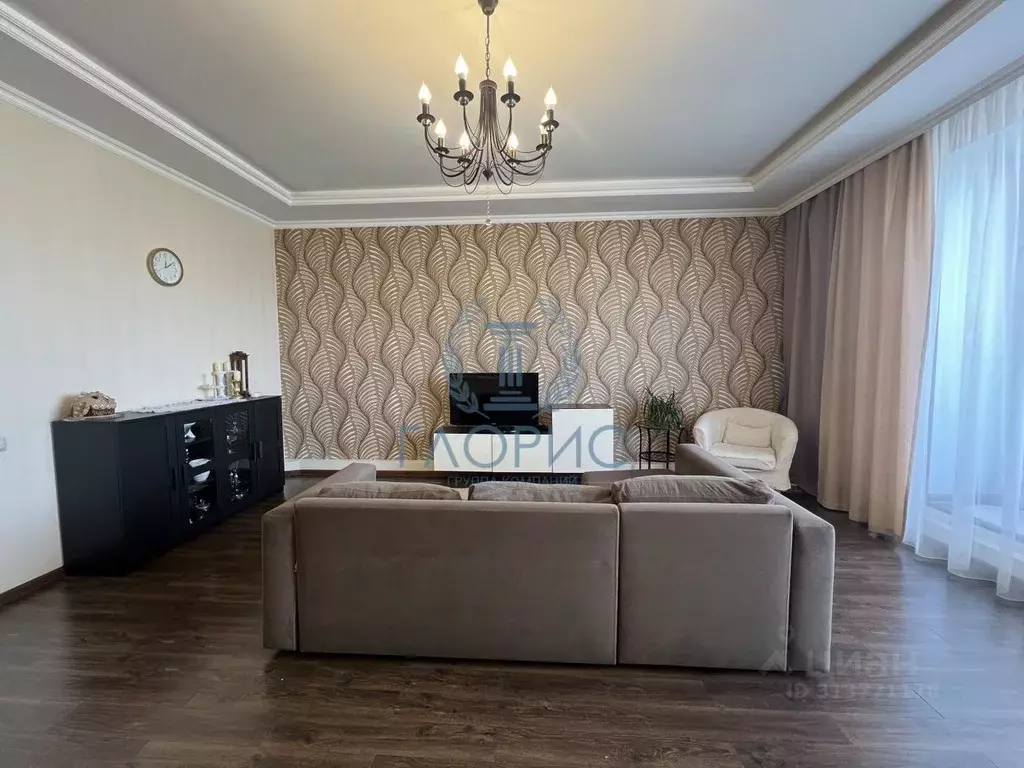 3-к кв. Хакасия, Абакан ул. Стофато, 5Д (93.2 м) - Фото 1