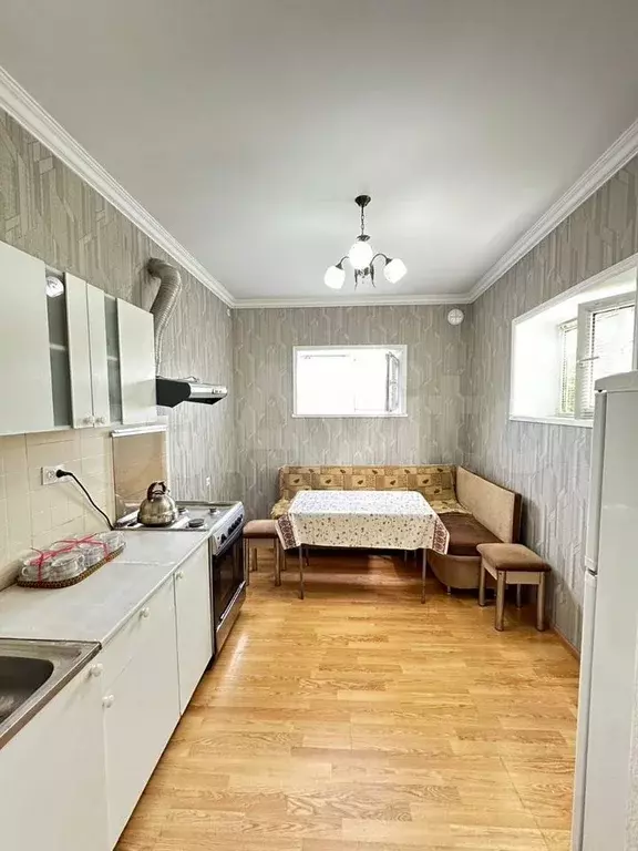 2-к. квартира, 60 м, 2/2 эт. - Фото 1