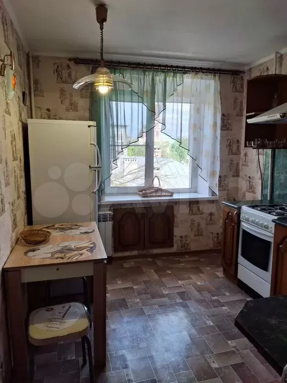1-к. квартира, 32 м, 4/5 эт. - Фото 1