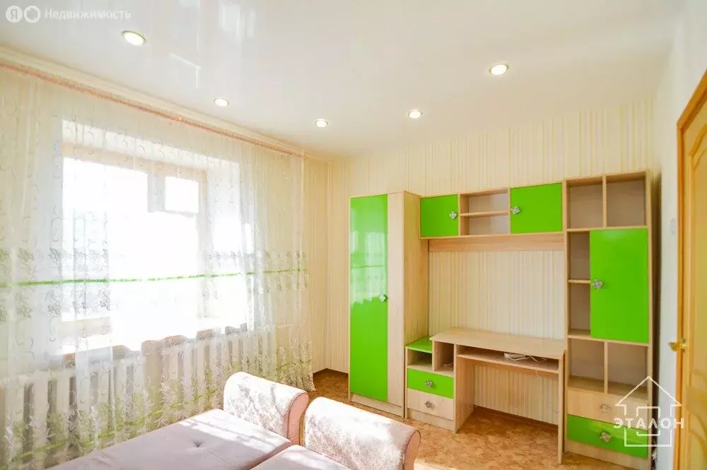 2-комнатная квартира: Омск, Краснознамённая улица, 22 (50.8 м) - Фото 1