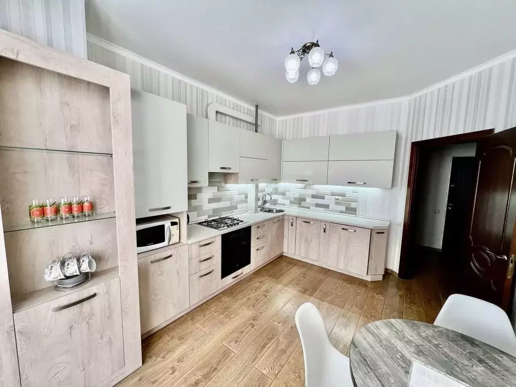 1-к кв. Крым, Симферополь ул. Битакская (50.0 м) - Фото 0