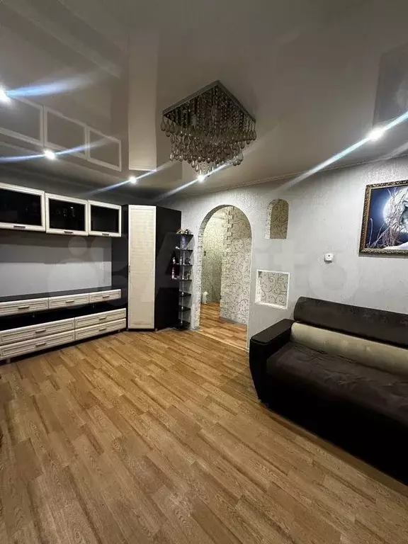 2-к. квартира, 45 м, 1/5 эт. - Фото 0